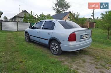 Седан Opel Astra 2005 в 