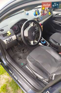 Универсал Opel Astra 2007 в 