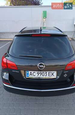 Opel Astra 2013 Opel Astra 2013
