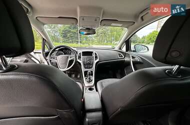 Универсал Opel Astra 2014 в 