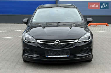 Универсал Opel Astra 2017 в 