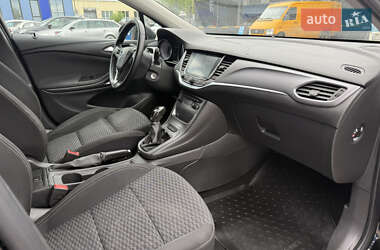 Универсал Opel Astra 2017 в 