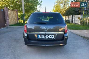 Универсал Opel Astra 2009 в 