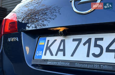 Универсал Opel Astra 2011 в 