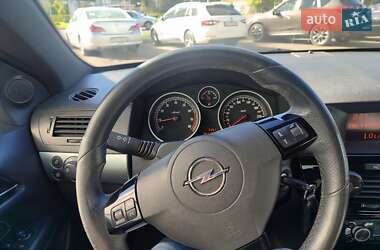 Кабриолет Opel Astra 2007 в 