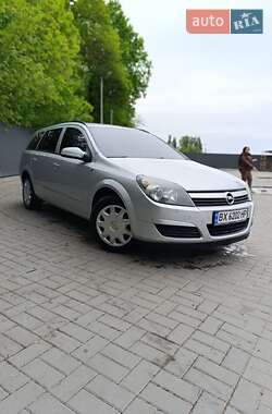 Универсал Opel Astra 2005 в 
