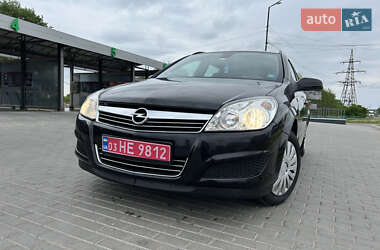 Универсал Opel Astra 2009 в Александрие