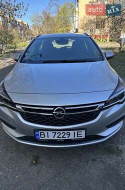 Універсал Opel Astra 2018 в Олександрії