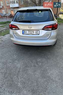 Универсал Opel Astra 2018 в 