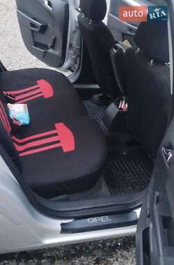 Универсал Opel Astra 2008 в 