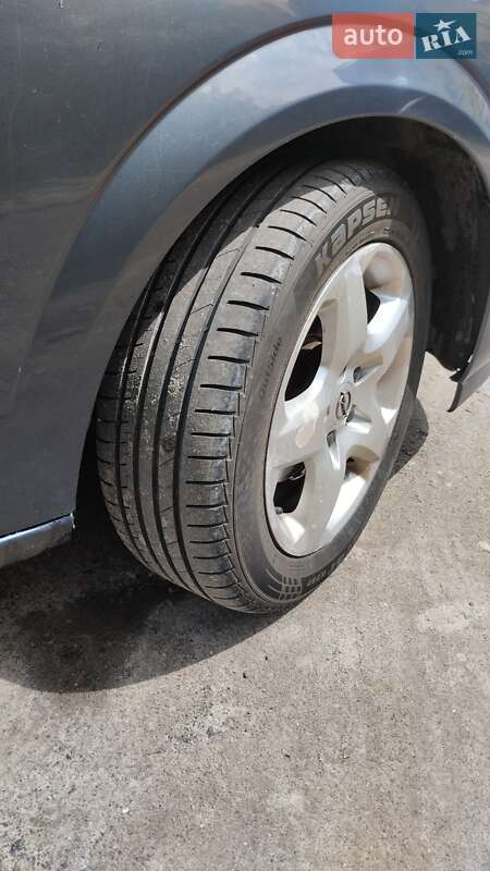 Універсал Opel Astra 2007 в Львові