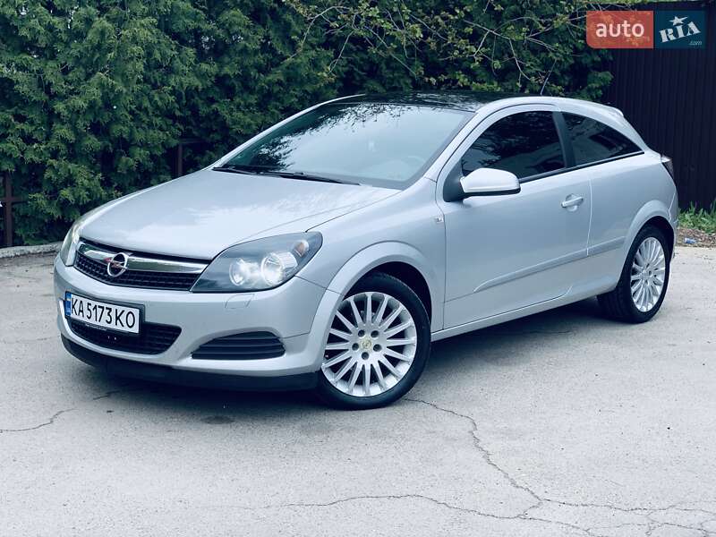 Хэтчбек Opel Astra 2007 в 