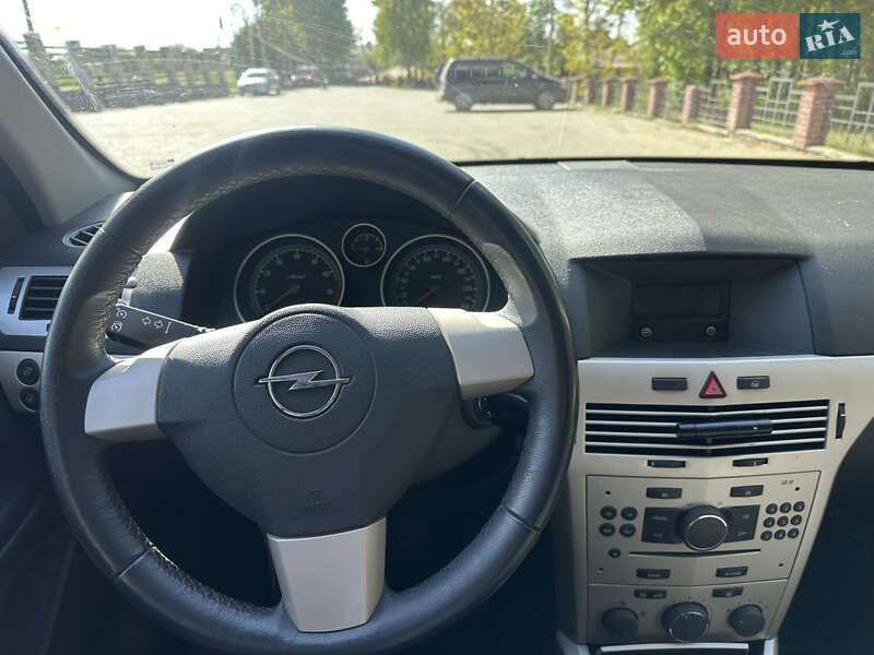 Универсал Opel Astra 2007 в Владимирце