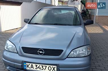 Седан Opel Astra 2008 в Прилуках