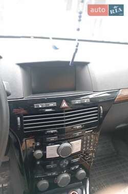 Універсал Opel Astra 2008 в 