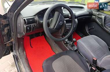 Универсал Opel Astra 1994 в 