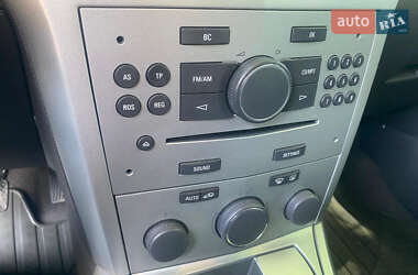 Універсал Opel Astra 2010 в 