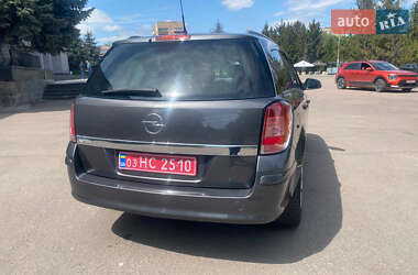 Універсал Opel Astra 2010 в 