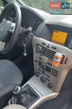 Универсал Opel Astra 2008 в 
