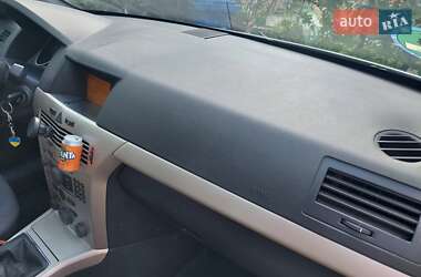 Универсал Opel Astra 2008 в 