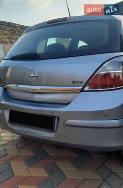 Седан Opel Astra 2008 в 