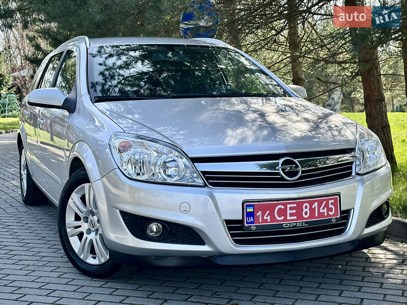 Універсал Opel Astra 2008 в Дрогобичі