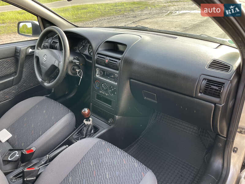 Хетчбек Opel Astra 2001 в Фастові