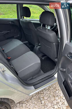 Универсал Opel Astra 2009 в 