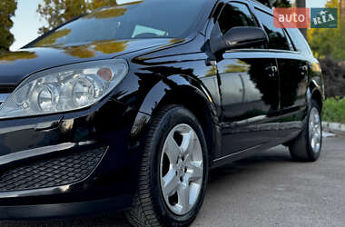 Универсал Opel Astra 2007 в 