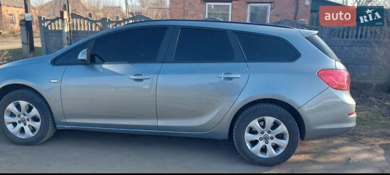 Універсал Opel Astra 2014 в Дружківці