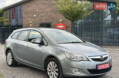 Універсал Opel Astra 2010 в 