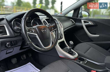 Універсал Opel Astra 2010 в 