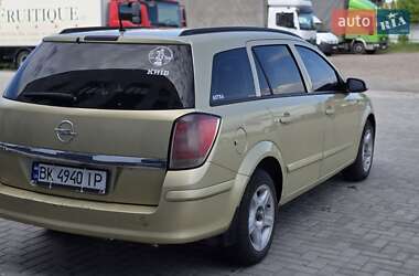 Універсал Opel Astra 2004 в 
