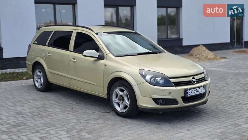 Універсал Opel Astra 2004 в 