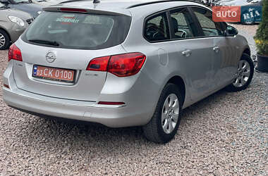 Универсал Opel Astra 2015 в 