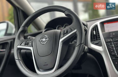 Универсал Opel Astra 2015 в 