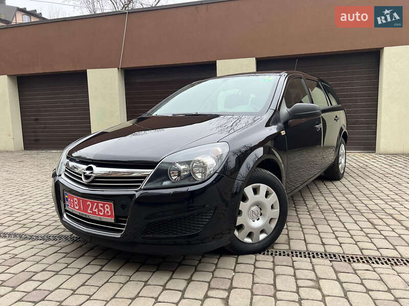 Универсал Opel Astra 2010 в Коломые