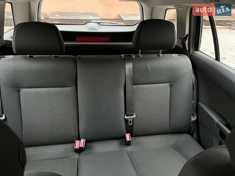 Универсал Opel Astra 2010 в Коломые
