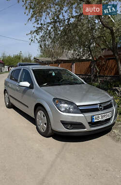 Хэтчбек Opel Astra 2006 в Виннице