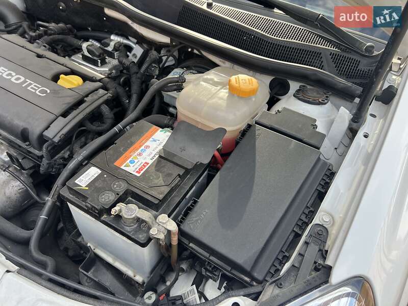 Универсал Opel Astra 2010 в Нежине