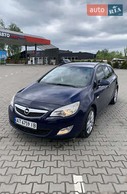 Универсал Opel Astra 2011 в Коломые
