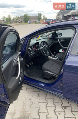 Універсал Opel Astra 2011 в 