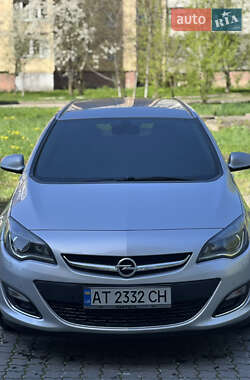 Універсал Opel Astra 2013 в Івано-Франківську