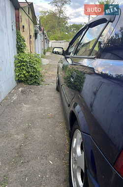 Хетчбек Opel Astra 2003 в 