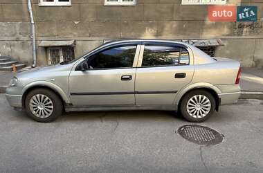 Седан Opel Astra 2007 в Киеве