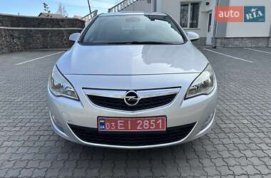 Opel Astra 2010 Opel Astra 2010