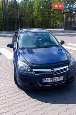 Opel Astra 2010