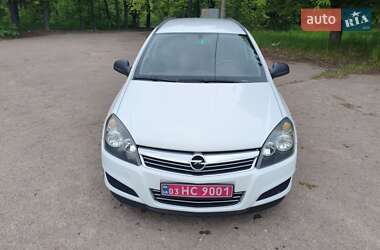 Універсал Opel Astra 2010 в 