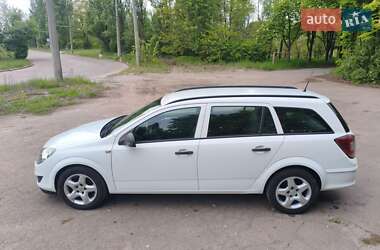 Універсал Opel Astra 2010 в 