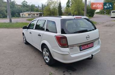 Універсал Opel Astra 2010 в 